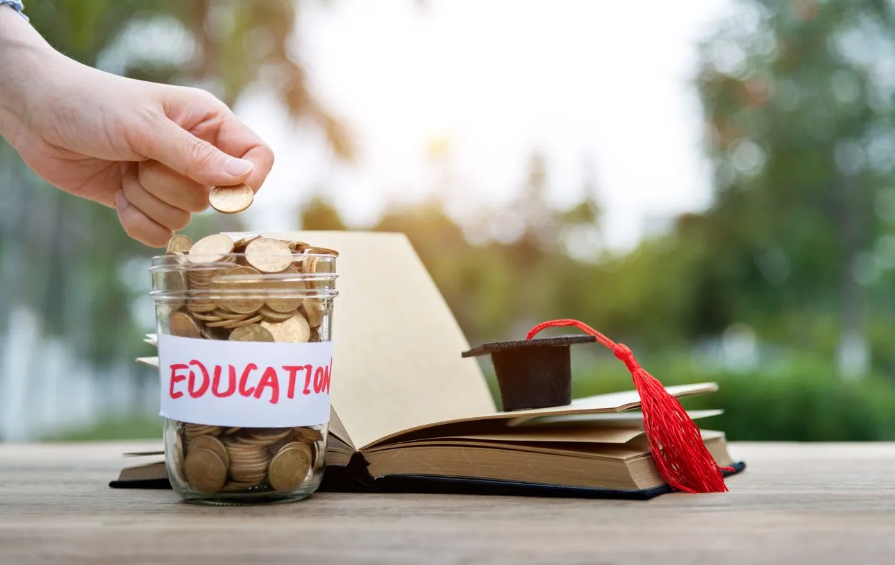 Top 5 Banks Offering Education Loans for MBA with Low Interest Rates